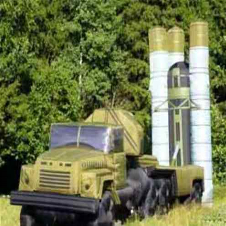 五台导弹发射车气模
